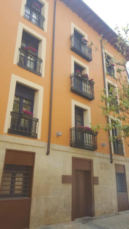 Albergue Logrono Centro Esterno foto